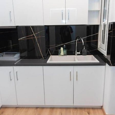 Renovated Spacious Flat 7Min To Subway Station- Ateny Zewnętrze zdjęcie