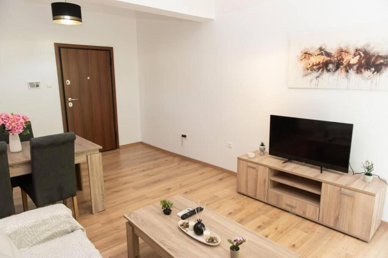 Renovated Spacious Flat 7Min To Subway Station- Ateny Zewnętrze zdjęcie