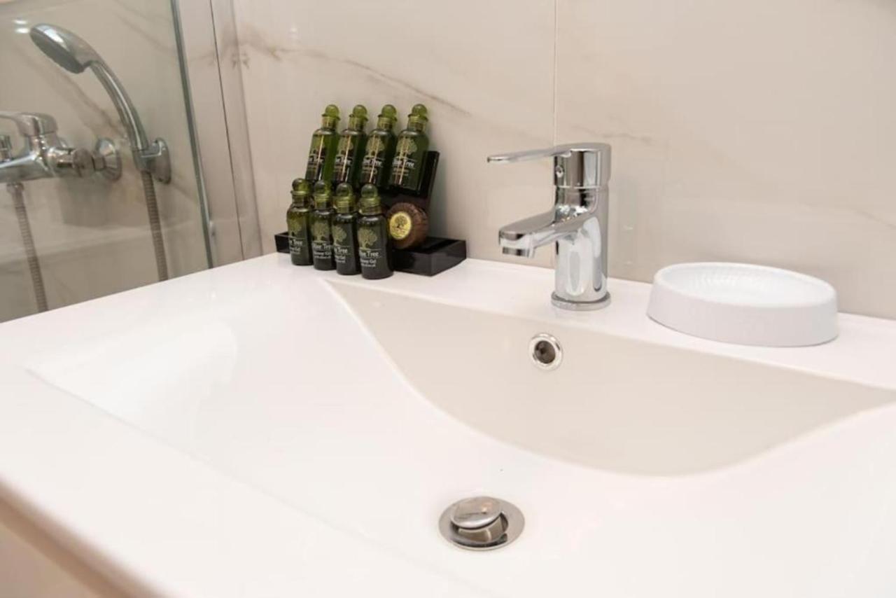 Renovated Spacious Flat 7Min To Subway Station- Ateny Zewnętrze zdjęcie
