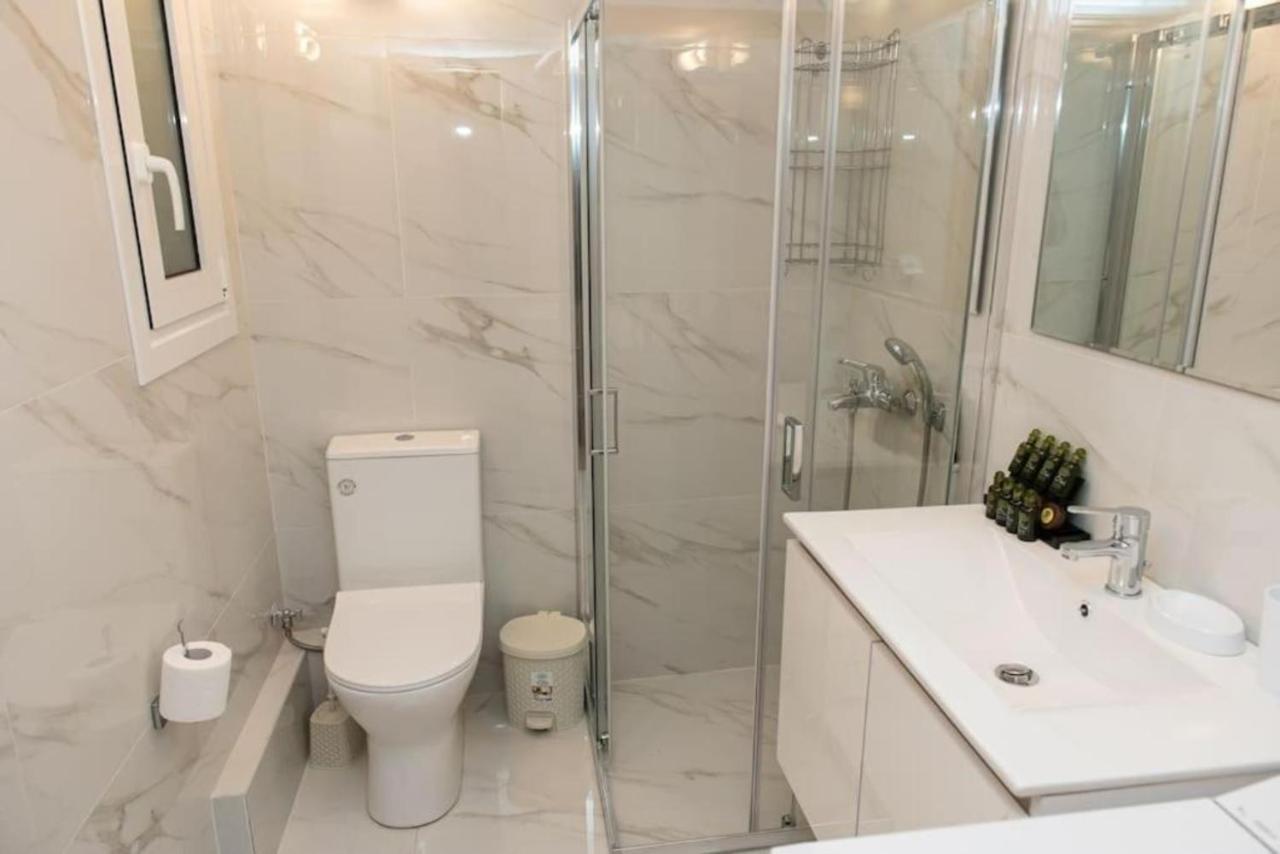 Renovated Spacious Flat 7Min To Subway Station- Ateny Zewnętrze zdjęcie
